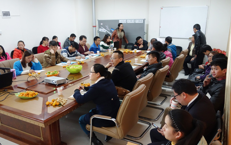 目前天度客戶沙龍已順利舉行4期，我們將一直秉承全公益、凈干貨、不推銷產(chǎn)品的理念，助力天度新老客戶開展網(wǎng)絡(luò)營銷和移動互聯(lián)網(wǎng)營銷。
